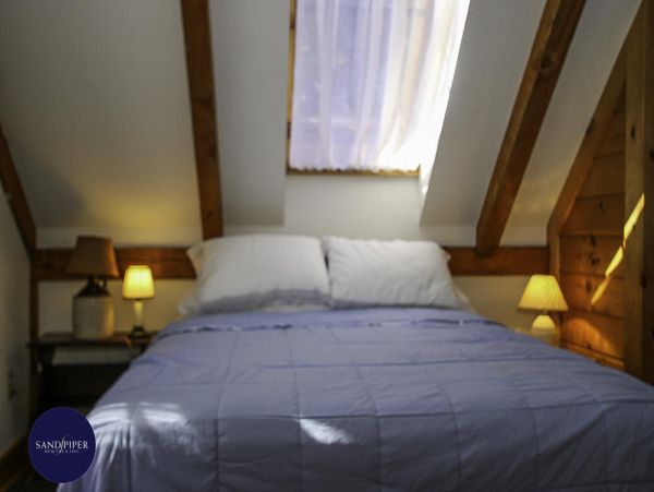 Cape Cod Home 995269