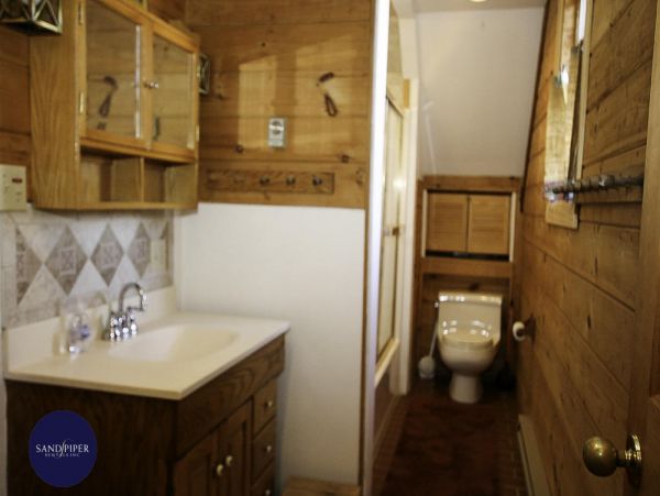 Cape Cod Home 995269