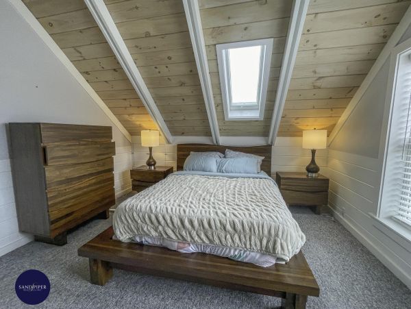 Cape Cod Home 995274