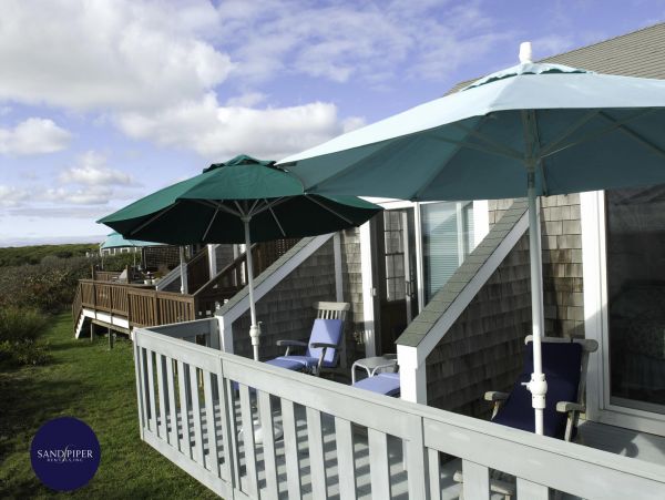 Cape Cod Home 995277
