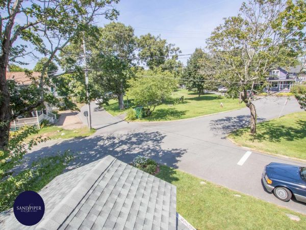 Cape Cod Home 995279