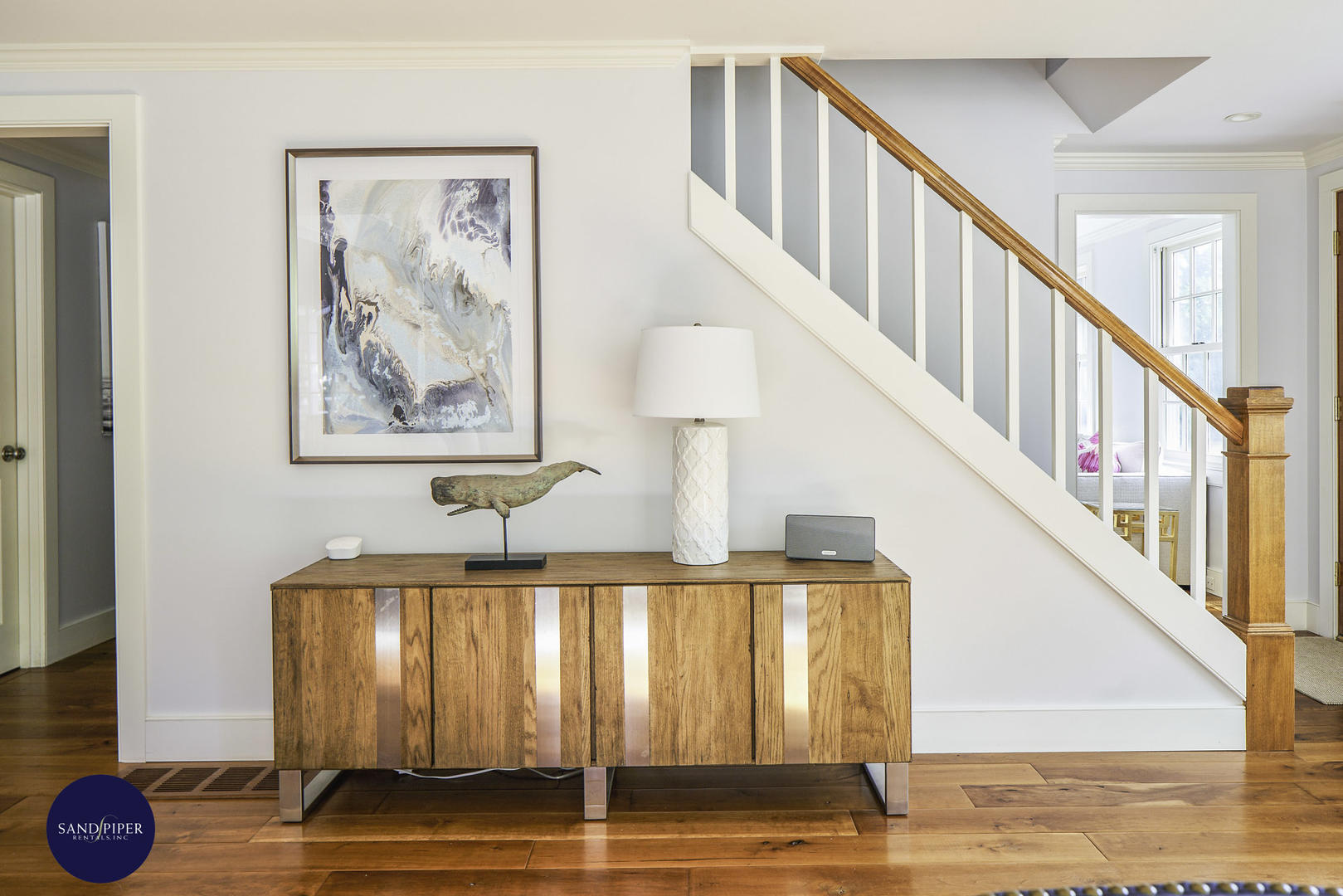 Cape Cod Home 995281