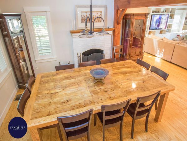 Cape Cod Home 995285