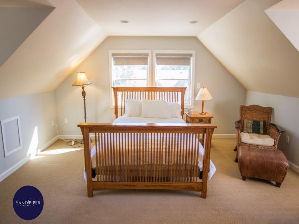 Cape Cod Home 995285