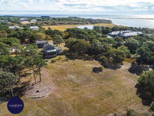 Cape Cod Home 995286