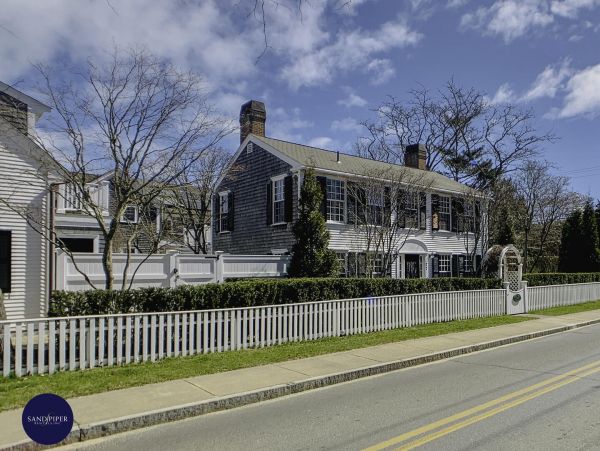 Cape Cod Home 995287
