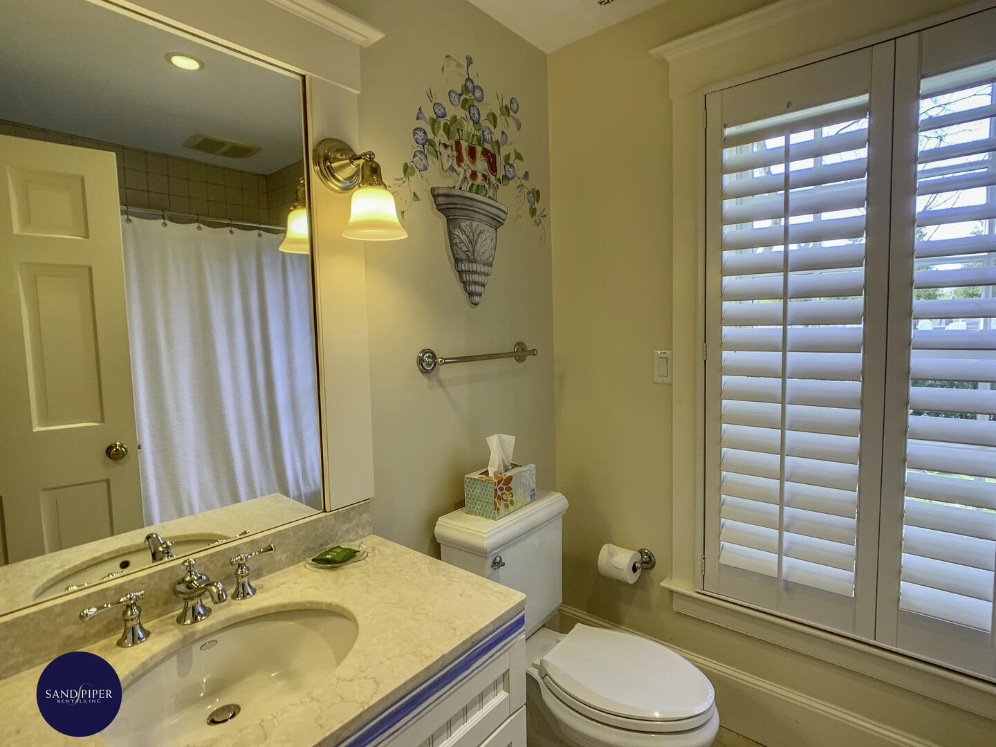 Cape Cod Home 995287