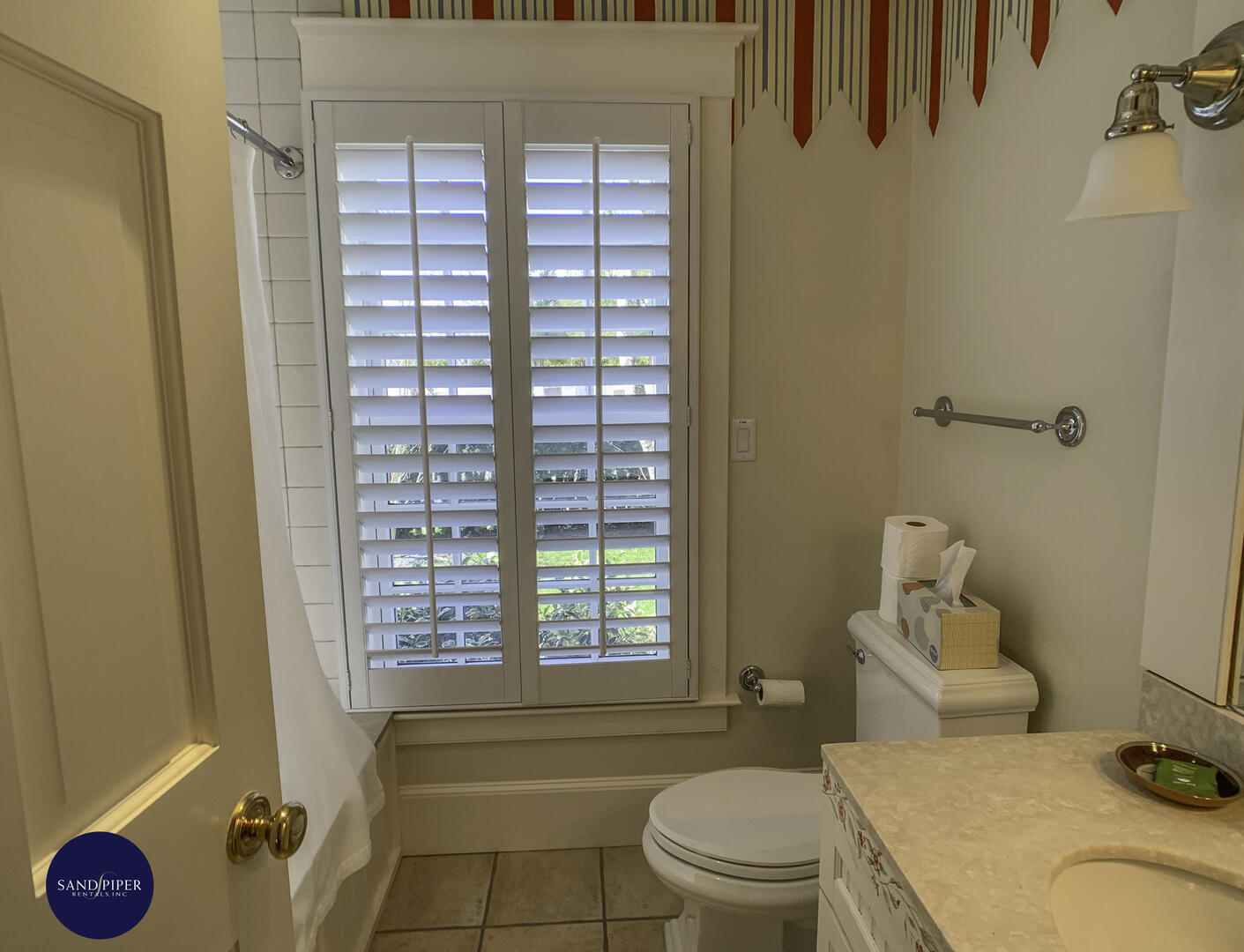 Cape Cod Home 995287