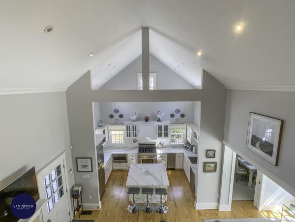 Cape Cod Home 995287