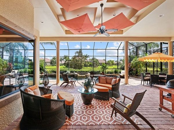 Amazing Spacious Vacation Home With Private Pool In Naples