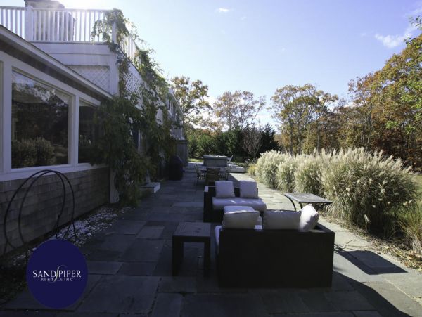 Cape Cod Home 995290
