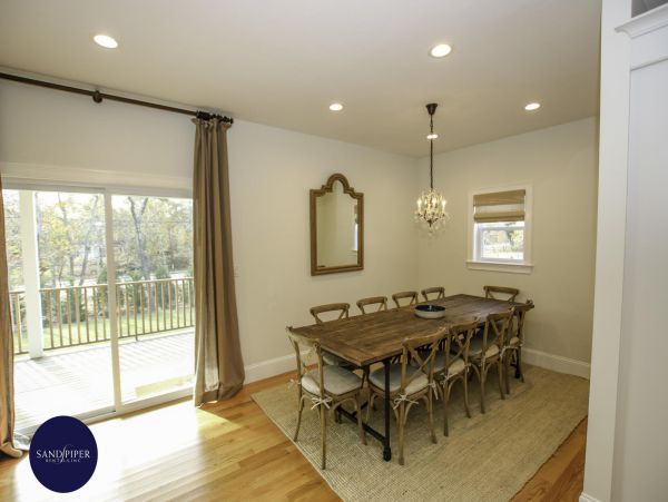 Cape Cod Home 995291