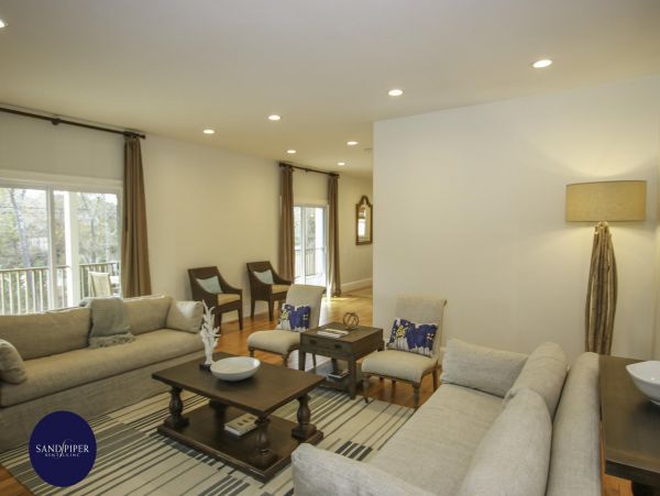 Cape Cod Home 995291