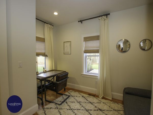 Cape Cod Home 995291