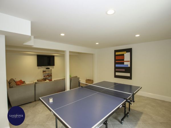 Cape Cod Home 995291