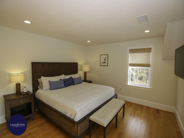 Cape Cod Home 995291