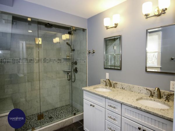 Cape Cod Home 995291