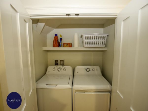 Cape Cod Home 995291