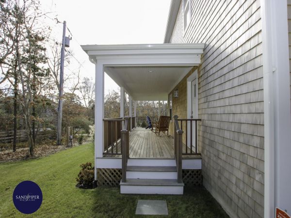 Cape Cod Home 995291