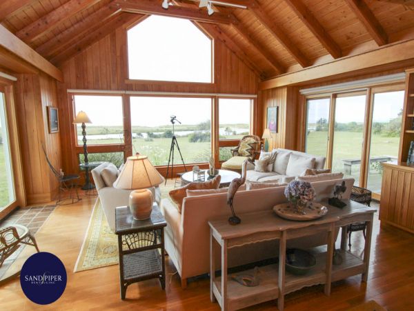 Cape Cod Home 995295