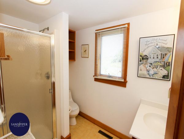 Cape Cod Home 995295
