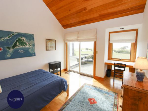 Cape Cod Home 995295