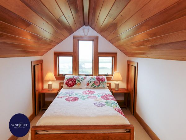 Cape Cod Home 995295