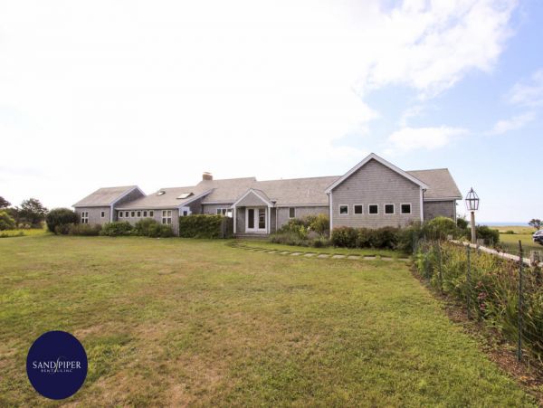 Cape Cod Home 995295