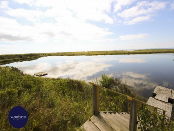 Cape Cod Home 995295