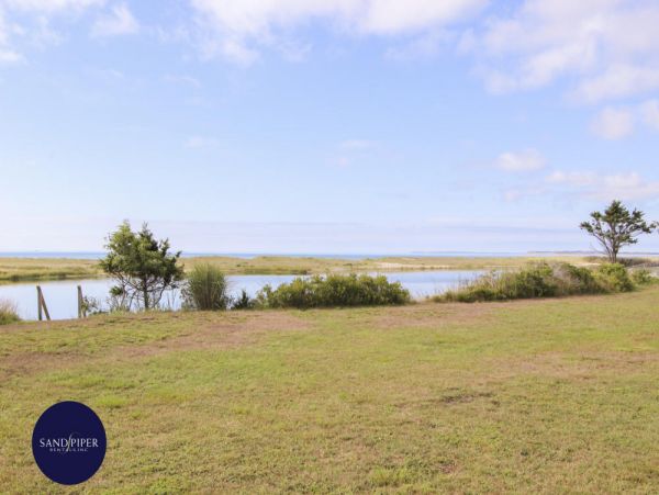 Cape Cod Home 995295