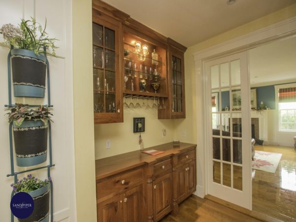 Cape Cod Home 995297
