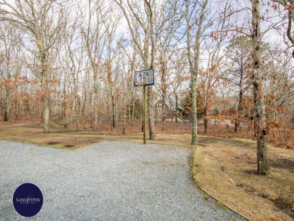 Cape Cod Home 995298
