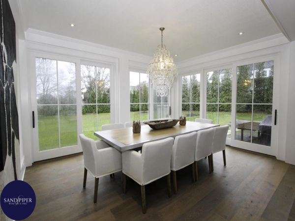 Cape Cod Home 995303