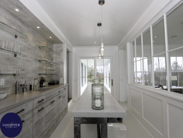 Cape Cod Home 995303