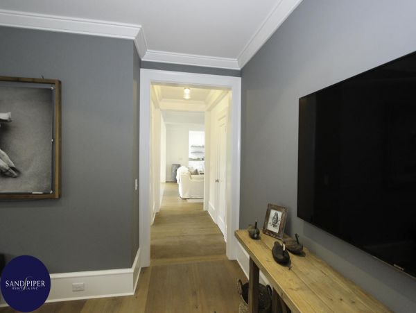 Cape Cod Home 995303