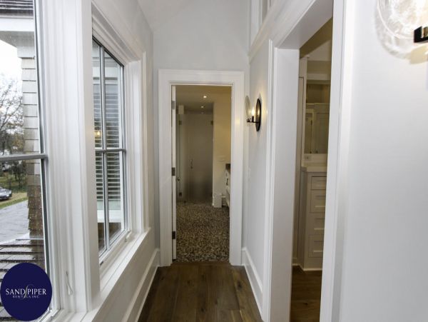 Cape Cod Home 995303