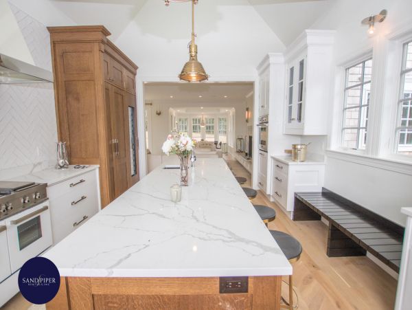 Cape Cod Home 995304