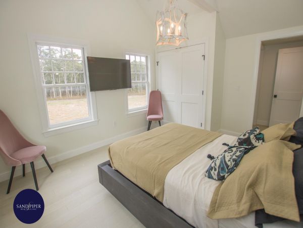 Cape Cod Home 995304