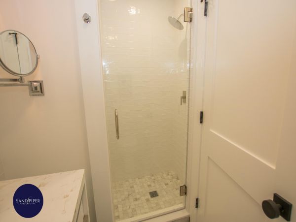 Cape Cod Home 995304