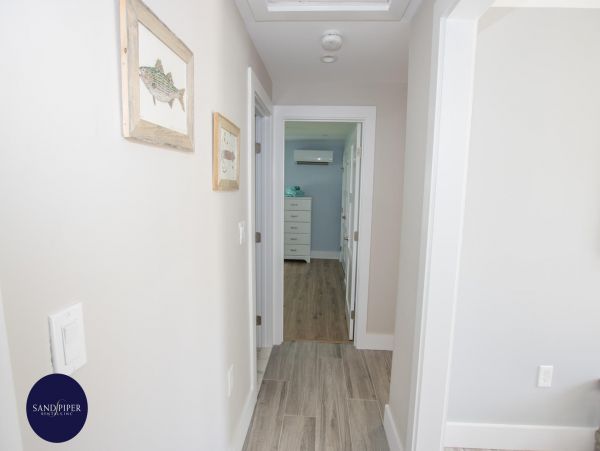 Cape Cod Home 995305