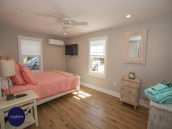 Cape Cod Home 995305