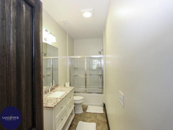 Cape Cod Home 995306