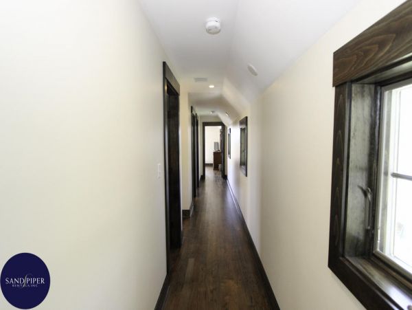 Cape Cod Home 995306