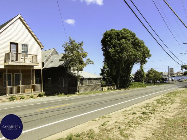 Cape Cod Home 995306