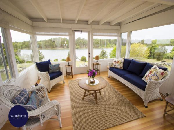 Cape Cod Home 995308