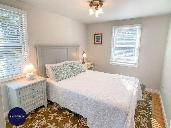 Cape Cod Home 995309