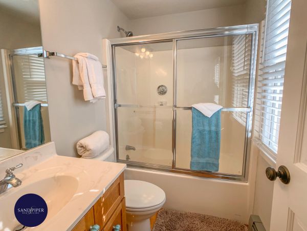 Cape Cod Home 995309