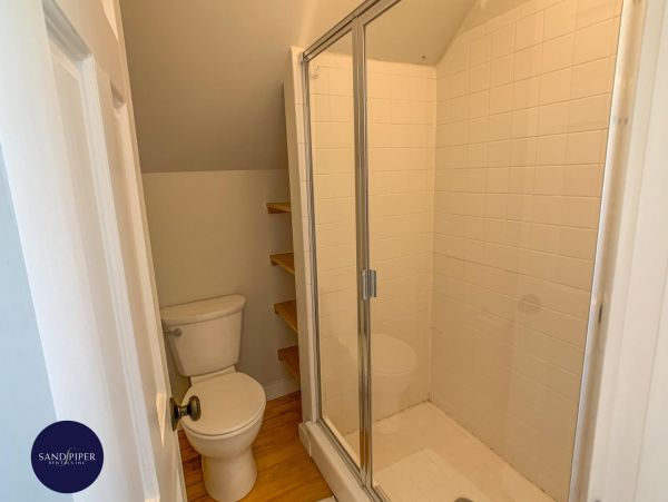 Cape Cod Home 995309