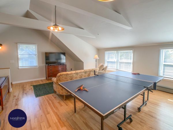 Cape Cod Home 995309