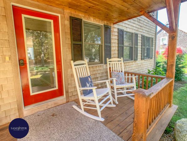 Cape Cod Home 995309